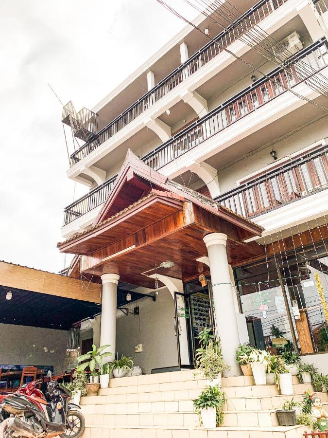 Bountang Mountain View Riverside Hotel วังเวียง ภายนอก รูปภาพ